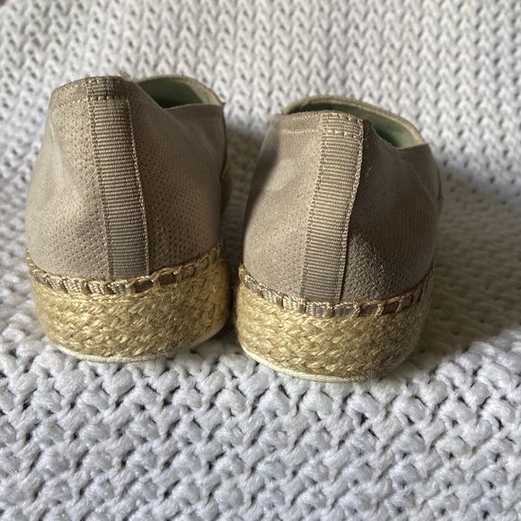 Dr. Scholl’s’ Espadrille Sneakers-Women’s Size 9-Greyish Taupe Color - Picture 3 of 9